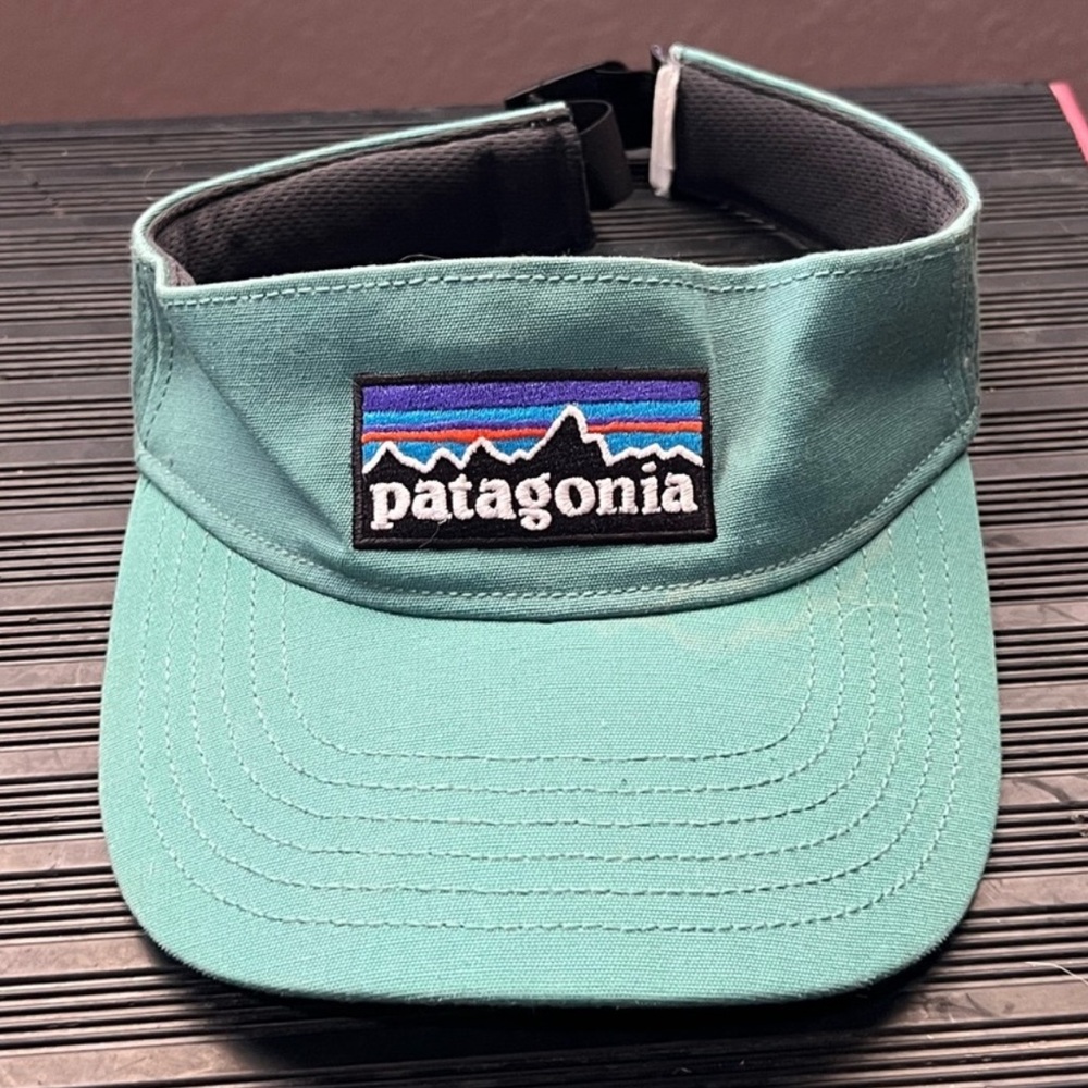 Patagonia✨ P-6 Teal Visor